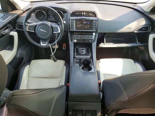 2017 JAGUAR F-PACE R-Sport