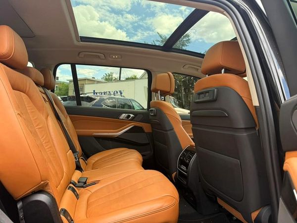 2019 BMW X7 xDrive50i