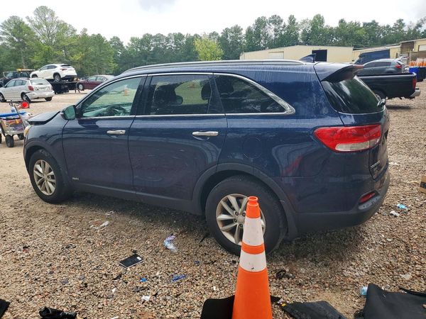2017 KIA SORENTO L, LX