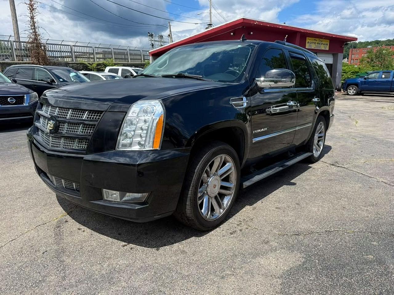 2014 CADILLAC ESCALADE Platinum