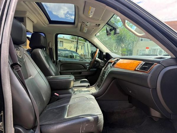 2014 CADILLAC ESCALADE Platinum