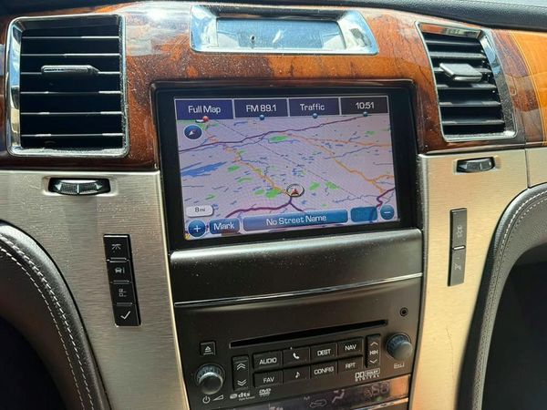 2014 CADILLAC ESCALADE Platinum