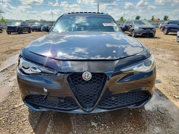 2017 ALFA ROMEO GIULIA TI AWD