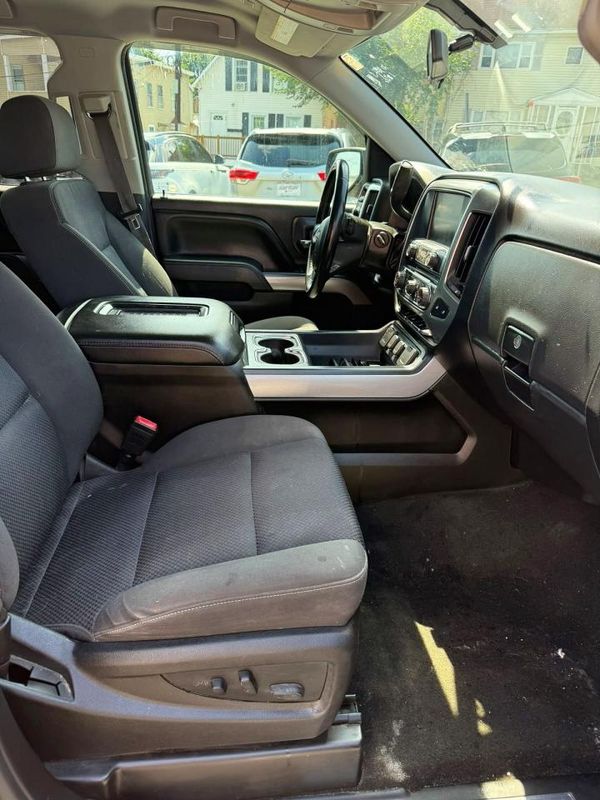 2017 CHEVROLET SILVERADO LT