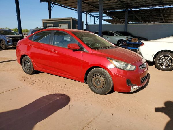 2013 HYUNDAI ACCENT GLS, GS