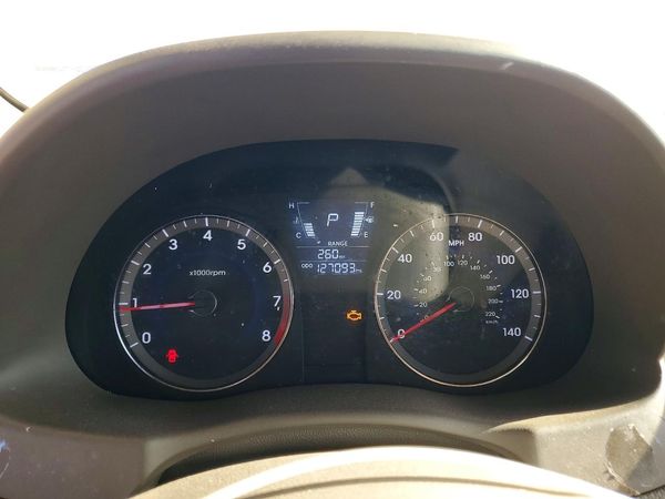 2013 HYUNDAI ACCENT GLS, GS