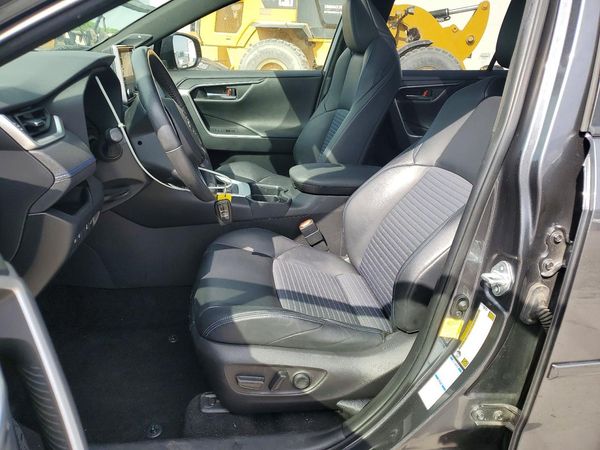 2019 TOYOTA RAV4 XSE HV 4WD