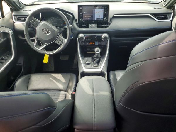 2019 TOYOTA RAV4 XSE HV 4WD