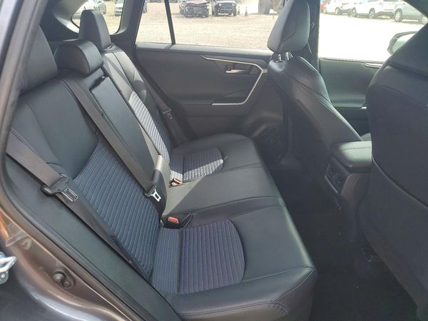 2019 TOYOTA RAV4 XSE HV 4WD
