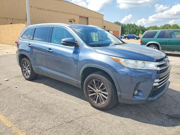 2019 TOYOTA HIGHLANDER SE/XLE