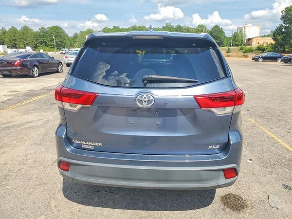 2019 TOYOTA HIGHLANDER SE/XLE