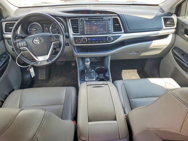 2019 TOYOTA HIGHLANDER SE/XLE