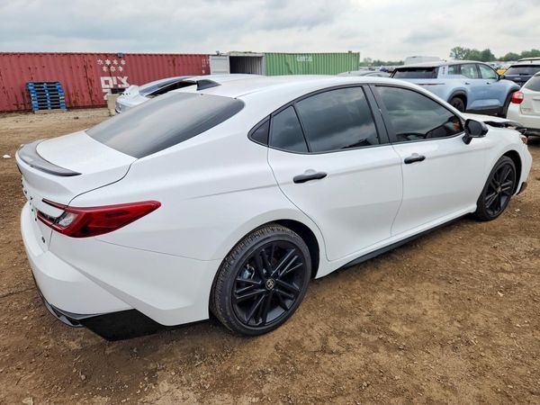 2026 TOYOTA CAMRY