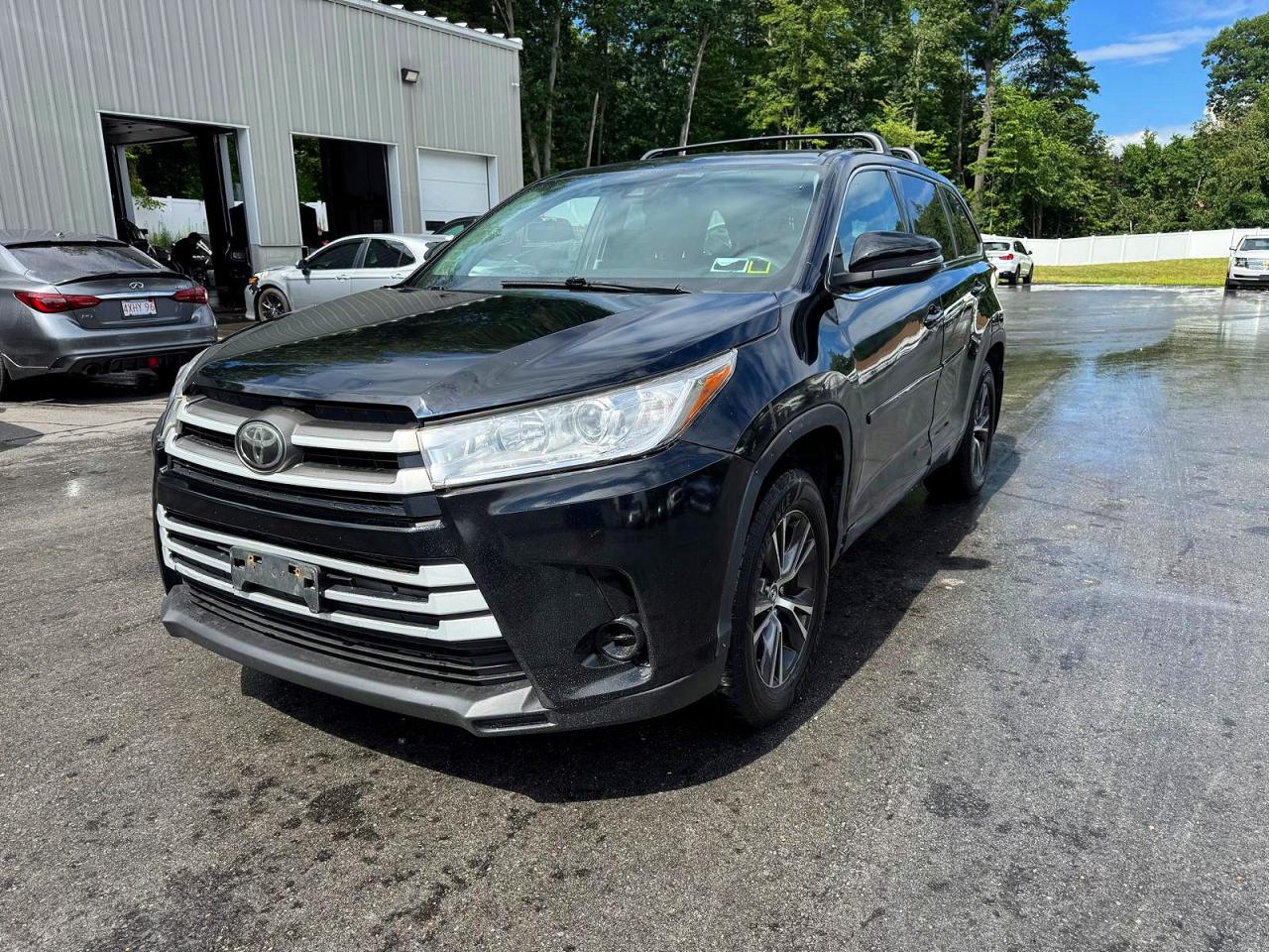 2018 TOYOTA HIGHLANDER LE/LE Plus