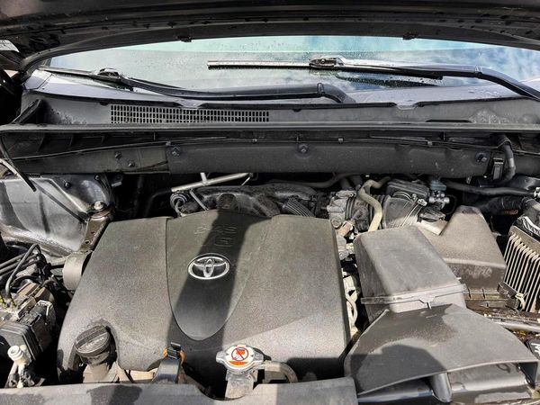 2018 TOYOTA HIGHLANDER LE/LE Plus