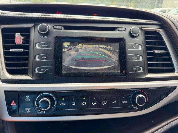 2018 TOYOTA HIGHLANDER LE/LE Plus