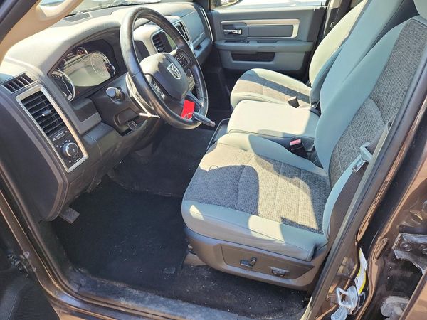 2017 RAM 1500 SLT