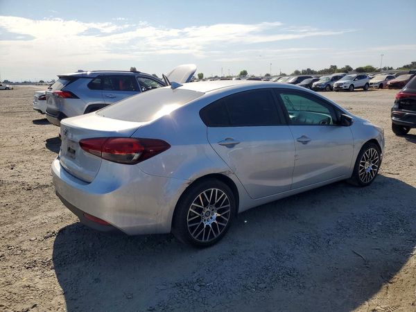 2018 KIA FORTE LX Base