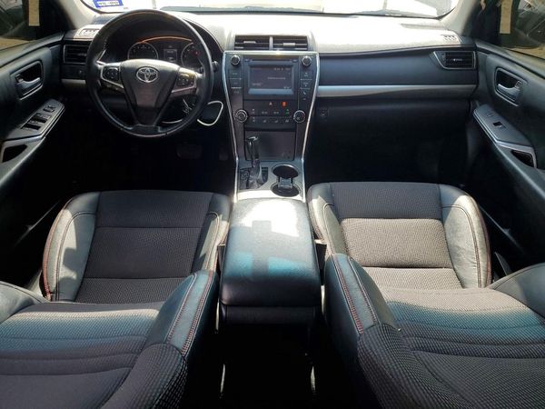 2016 TOYOTA CAMRY