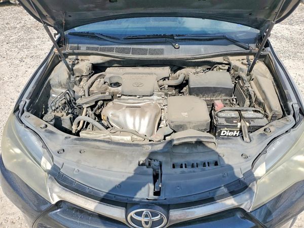 2016 TOYOTA CAMRY