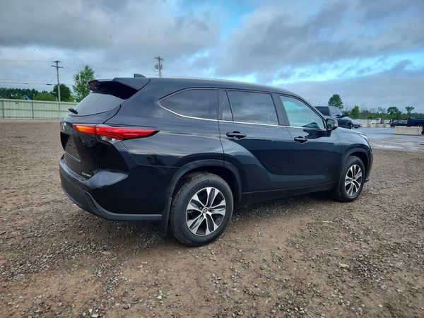 2023 TOYOTA HIGHLANDER