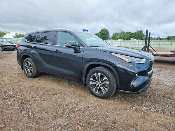 2023 TOYOTA HIGHLANDER
