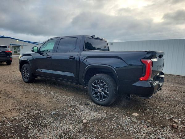 2024 TOYOTA TUNDRA Platinum