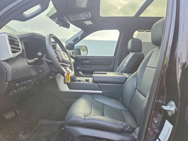 2024 TOYOTA TUNDRA Platinum