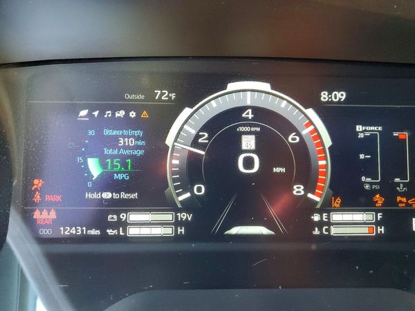 2024 TOYOTA TUNDRA Platinum