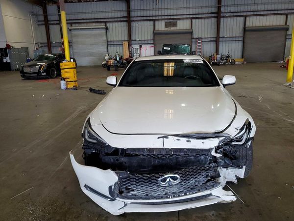 2017 INFINITI Q60