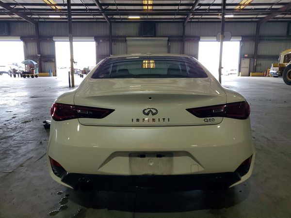 2017 INFINITI Q60