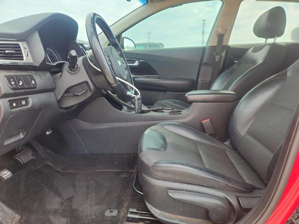 2017 KIA NIRO