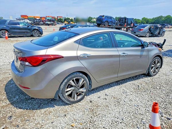 2015 HYUNDAI ELANTRA