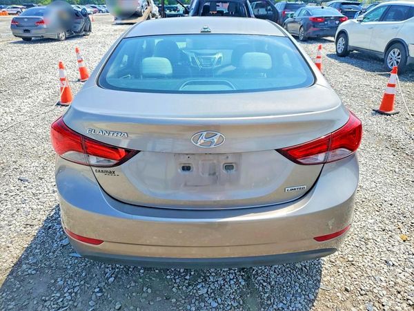 2015 HYUNDAI ELANTRA