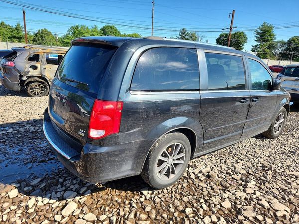 2017 DODGE GRAND CARAVAN SXT