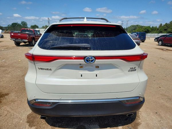 2021 TOYOTA VENZA