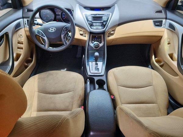 2013 HYUNDAI ELANTRA