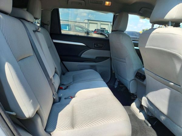 2015 TOYOTA HIGHLANDER