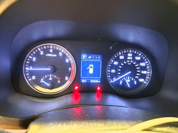 2016 HYUNDAI TUCSON SE