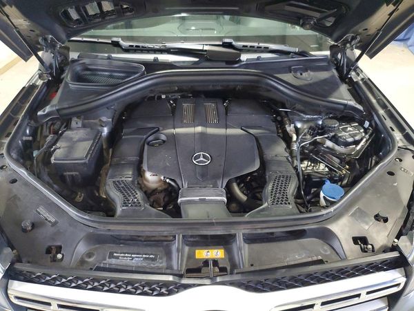 2019 MERCEDES-BENZ GLS GLS450-4M — Engine bay