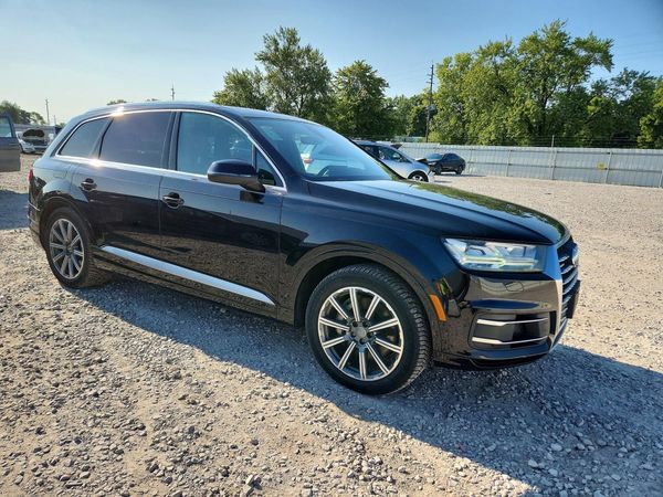 2017 AUDI Q7 quattro Premium Plus