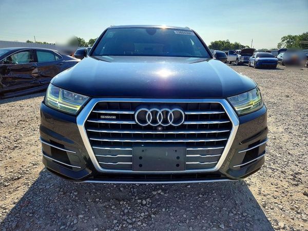 2017 AUDI Q7 quattro Premium Plus