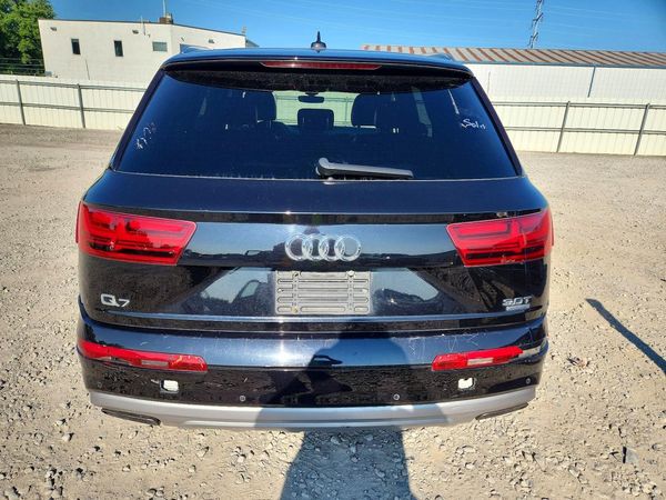 2017 AUDI Q7 quattro Premium Plus