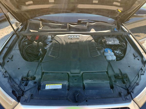 2017 AUDI Q7 quattro Premium Plus