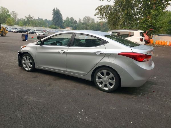 2013 HYUNDAI ELANTRA