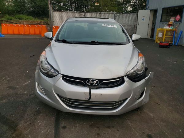 2013 HYUNDAI ELANTRA