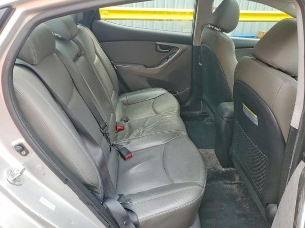 2013 HYUNDAI ELANTRA