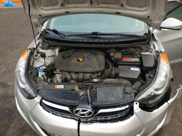 2013 HYUNDAI ELANTRA