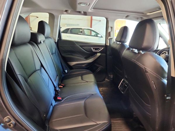 2022 SUBARU FORESTER