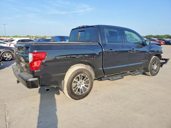 2021 NISSAN TITAN Crew Cab